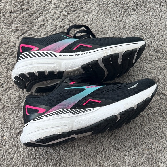 Brooks Adrenaline 23 GTS Women's Black and Teal Sneakers - Picture 3 of 7